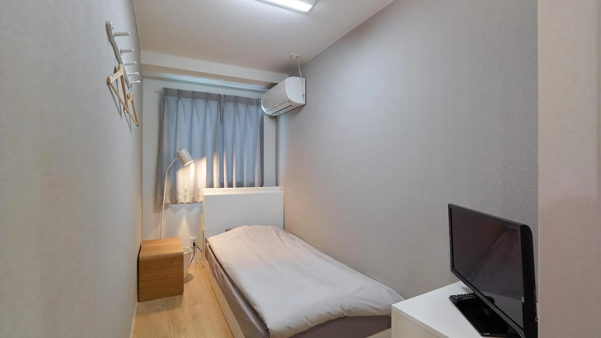 **  Hotel Zipang Osaka Japan